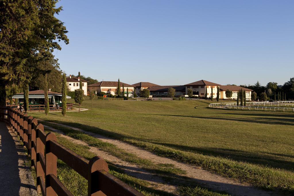 Foresteria Dei Piaceri Campestri Casciago Extérieur photo