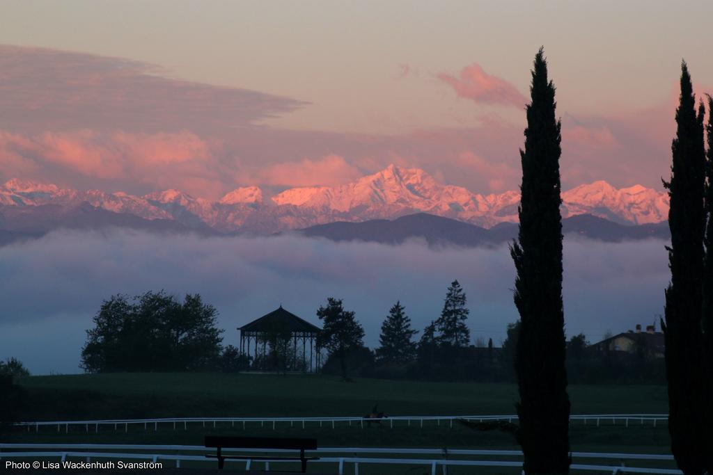 Foresteria Dei Piaceri Campestri Casciago Extérieur photo