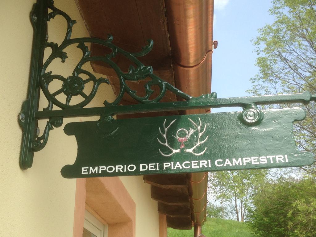 Foresteria Dei Piaceri Campestri Casciago Extérieur photo