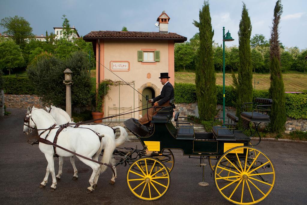 Foresteria Dei Piaceri Campestri Casciago Extérieur photo