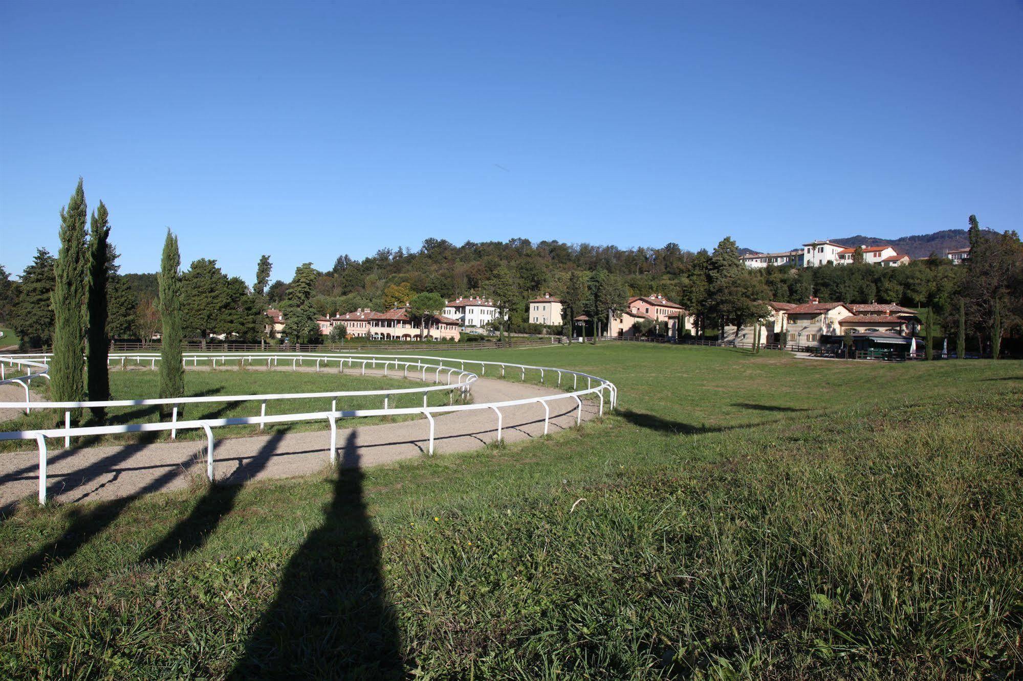 Foresteria Dei Piaceri Campestri Casciago Extérieur photo